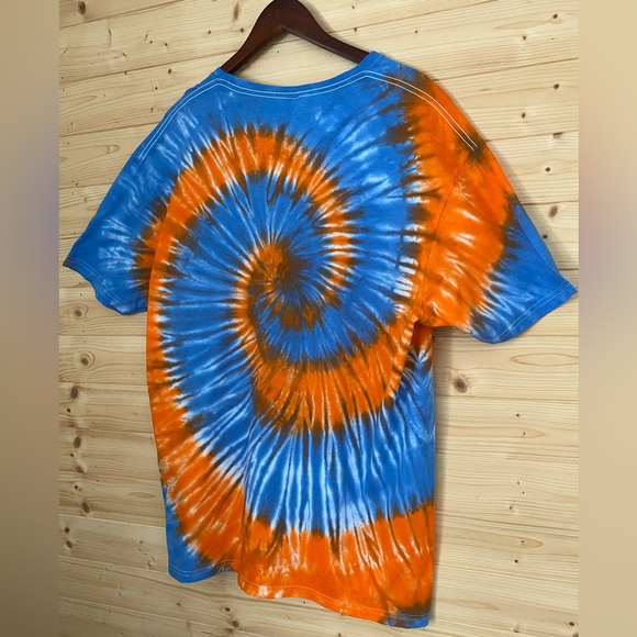 NEW Blue Orange Tie Dye XL GILDAN SoftStyle Unisex T-Shirt Casual Vibrant Spiral - Picture 7 of 10